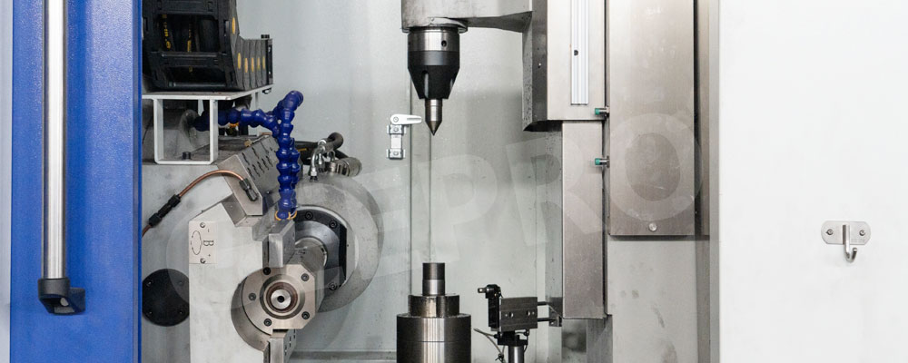 गियर-कटिंग मशीन